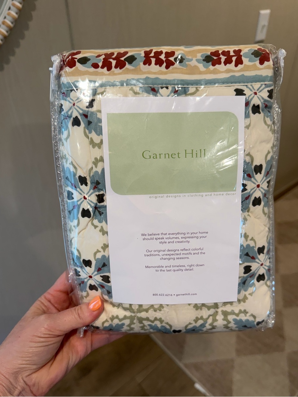 Garnet Hill Size 29x20 Quilted Pillowcase Sham “Floral PAISLEY” One Individual